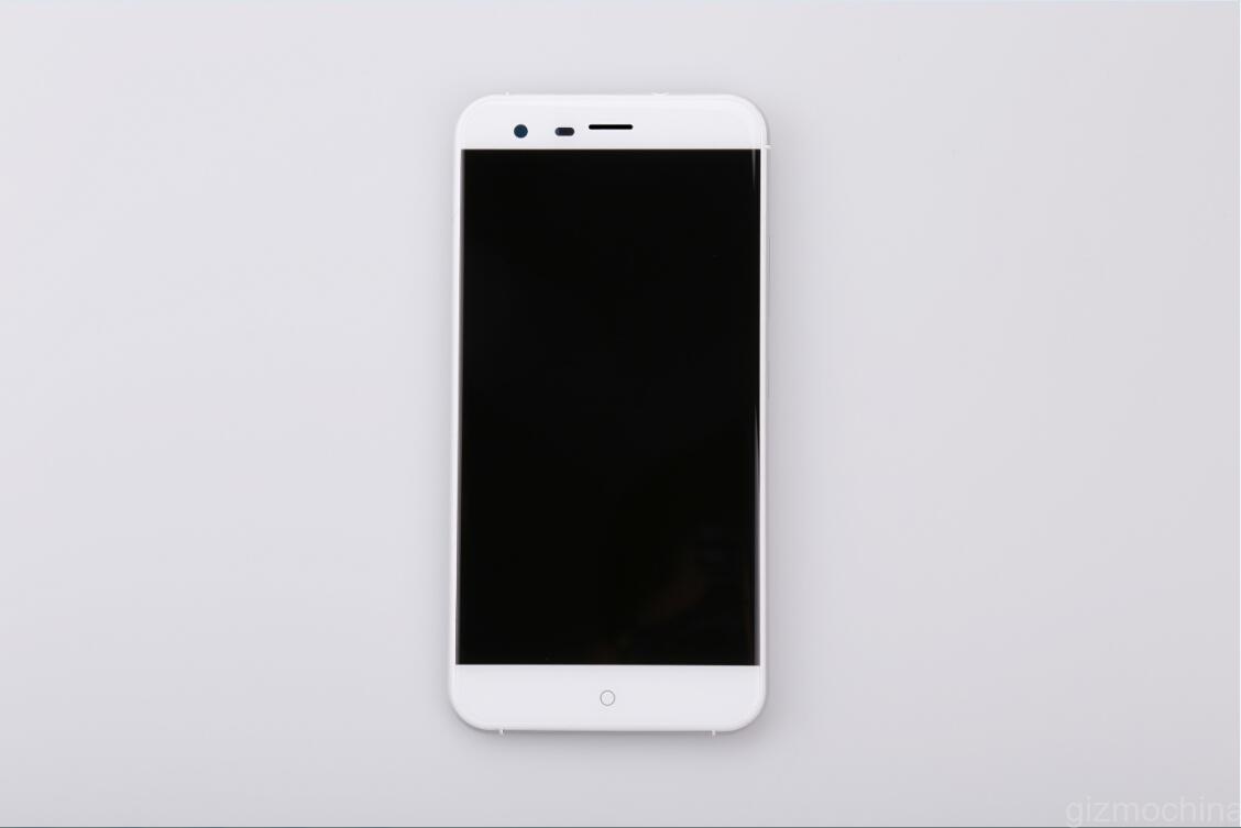 Ulefone Paris có kiểu dáng rất giống iPhone 6
