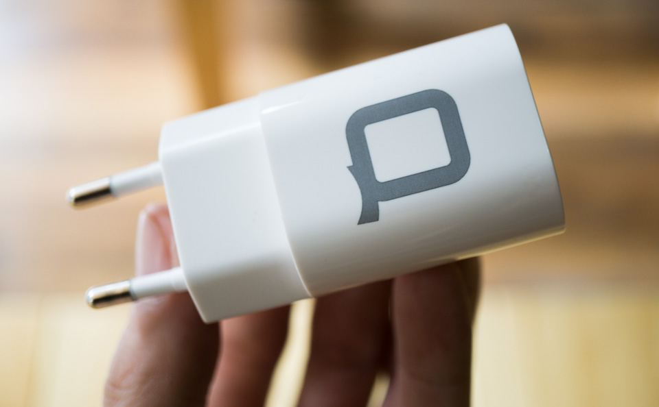 củ sạc q glam dap-hop-tren-tay-nhanh--q-glam