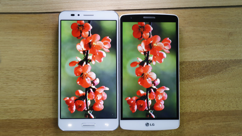 Pantech Vega Secret Up A900L và LG G3 Stylus