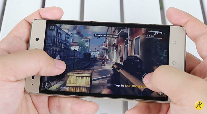 review-kha-nang-choi-game-honor-4c-3