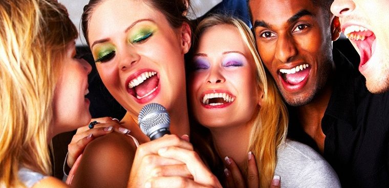 Có bài hát nào phù hợp cho các bạn nữ hát karaoke không?
