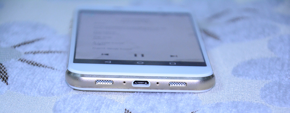 Các góc cạnh của Oukitel U6 3 Các góc cạnh của Oukitel U6 3