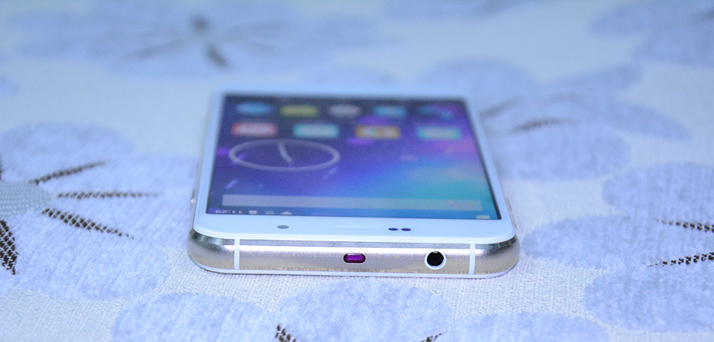 Các góc cạnh của Oukitel U6 4 Các góc cạnh của Oukitel U6 4