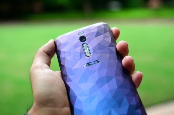 Các hình ảnh khác của Zenfone 2 Deluxe 2 Các hình ảnh khác của Zenfone 2 Deluxe 2