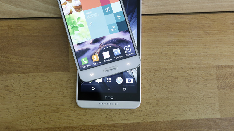 So sánh Pantech Vega Secret Up A900L và HTC Desire 816G