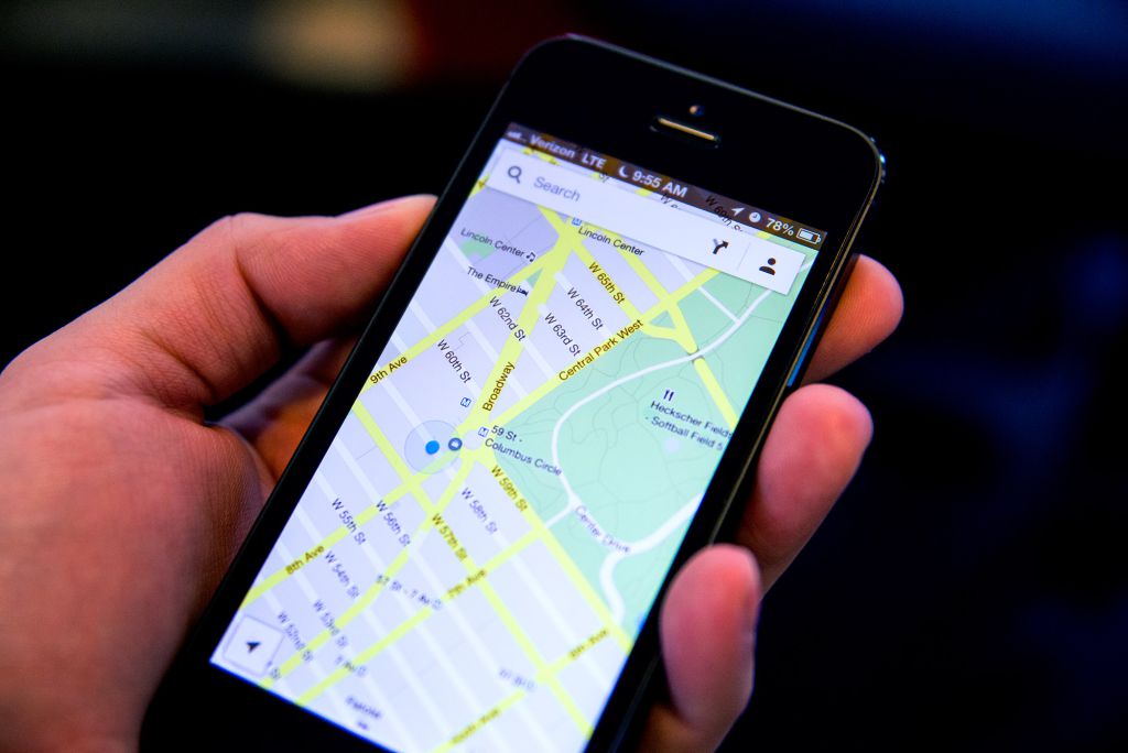 Apple Maps vượt trội hơn so với Google Maps nhờ chế độ ban đêm