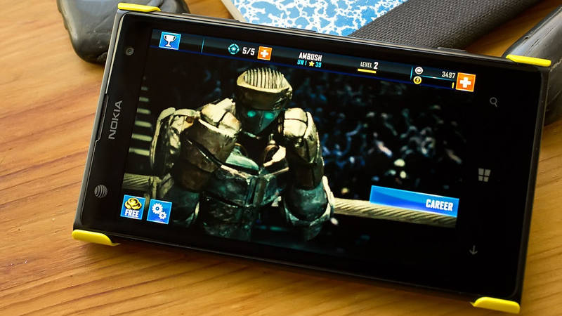 Real Steel World Robot Boxing là một tựa game đối kháng rất hấp dẫn