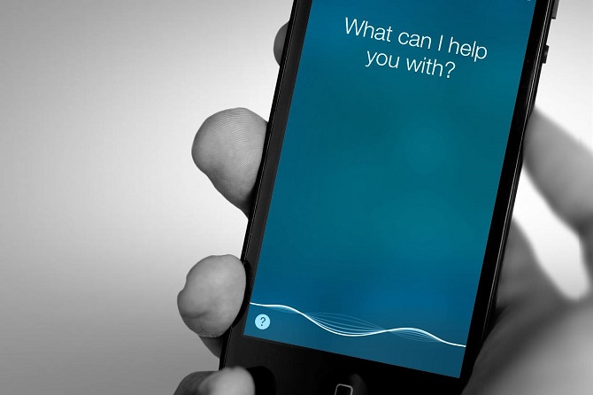 Thoát chết dưới gầm xe tải nhờ vô tình kích hoạt Siri bằng... mông Ứng dụng Siri trên điện thoại iPhone