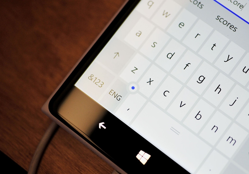 caretstickwindows10mobile2