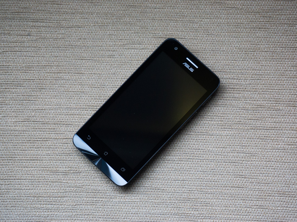 Mở hộp Zenfone C Plus