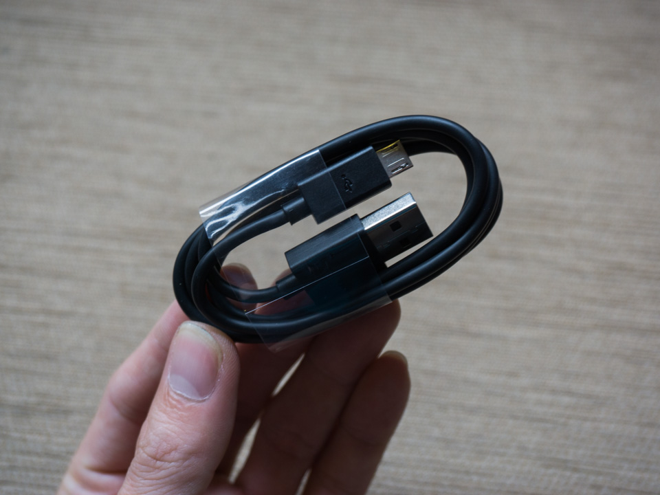 Mở hộp Zenfone C Plus