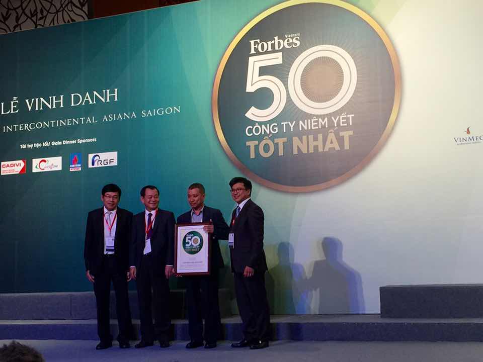 forbes Việt Nam bình chọn Thegioididong top 10 2015