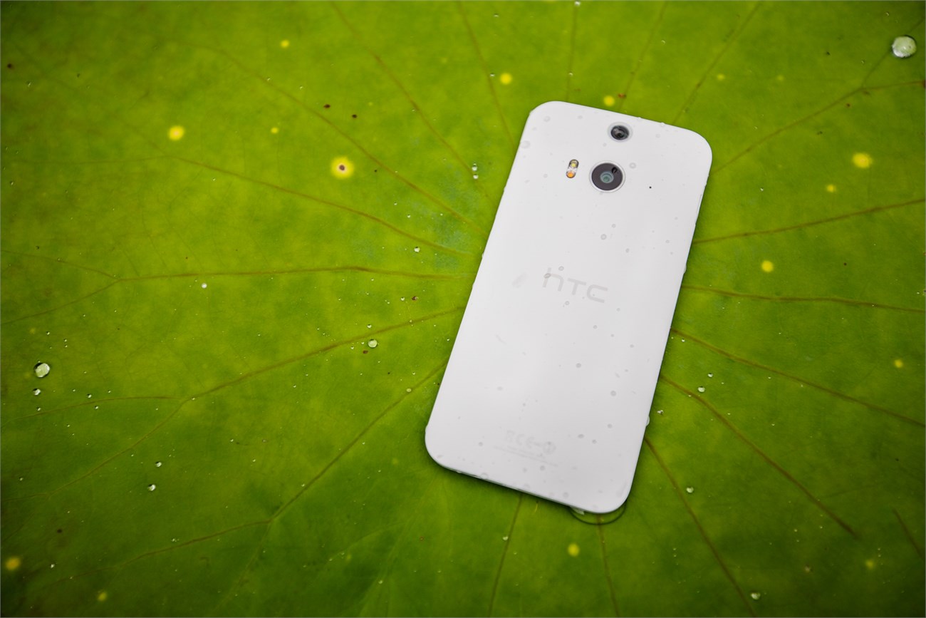 HTC Butterfly 2 có camera trước sau đều tốt