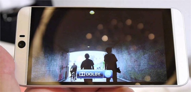 HTC sắp trình làng smartphone Butterfly 3 chống cả nước, bụi