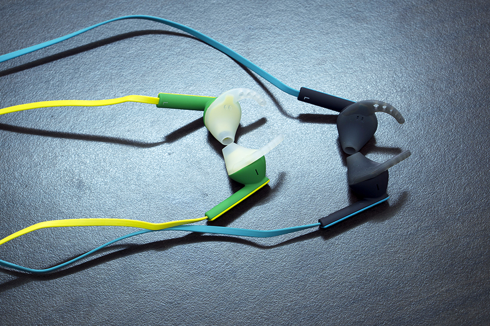 chất liệu nhựa dẻo đặc biệt tai nghe Urbanista