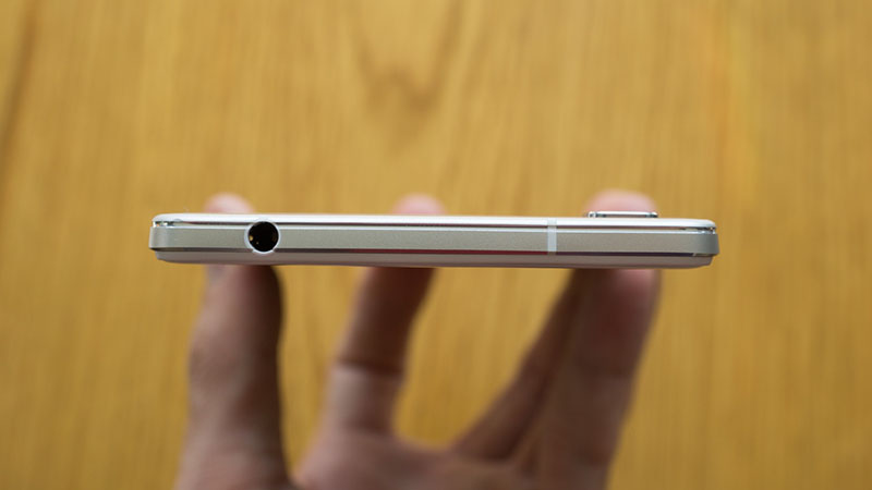 Cạnh trên Cạnh trên