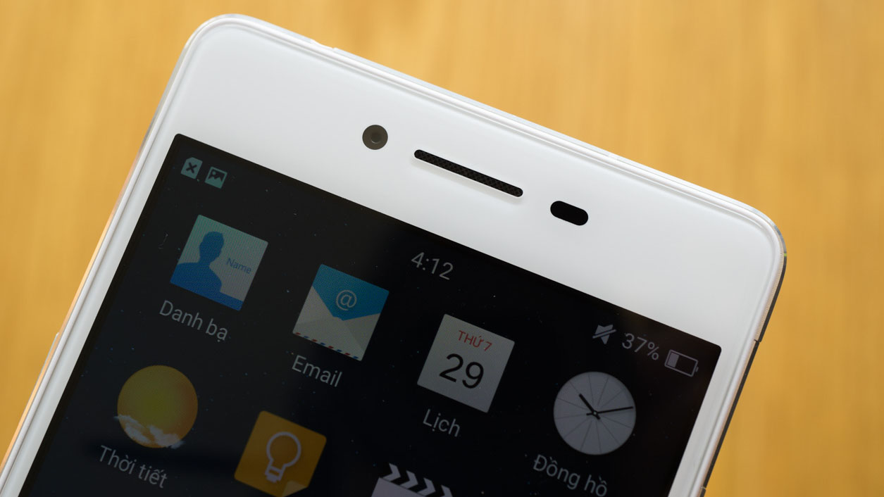 cụm loa và camera cụm loa và camera