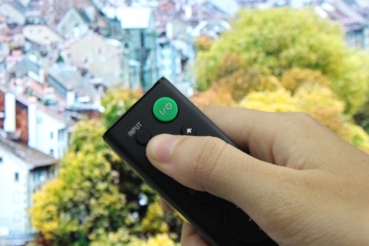 Nhấn nút INPUT trên loa thanh Nhấn nút INPUT trên loa thanh