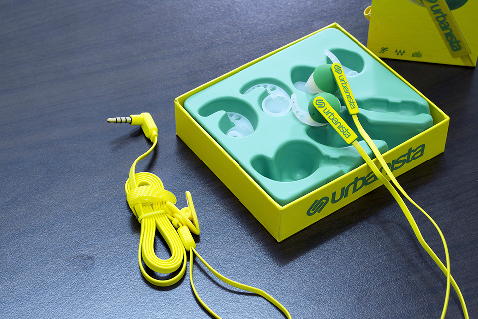 Tai nghe thể thao Urbanista Rio có âm lượng khá lớn