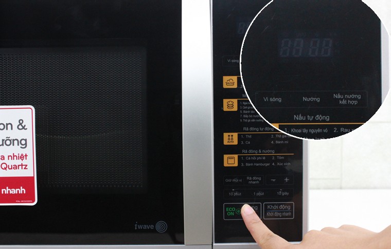 Nhấn tiếp “DỪNG / XÓA” để kích hoạt chế độ Tiết kiệm điện, sau 5 phút lò mở hay đóng, màn hình hiển thị sẽ tắt. Cách cài đặt chế độ Tiết kiệm năng lượng cho lò vi sóng LG MH6342B > Nhấn tiếp “DỪNG / XÓA” để kích hoạt chế độ Tiết kiệm điện, sau 5 phút lò mở hay đóng, màn hình hiển thị sẽ tắt.
