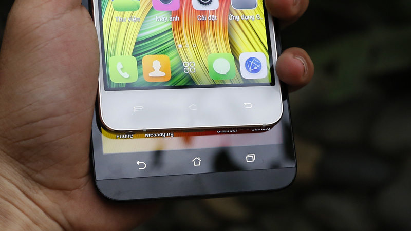 Mặt trước Q Glam và Zenfone 2 (1.8GHz/2G/16G)