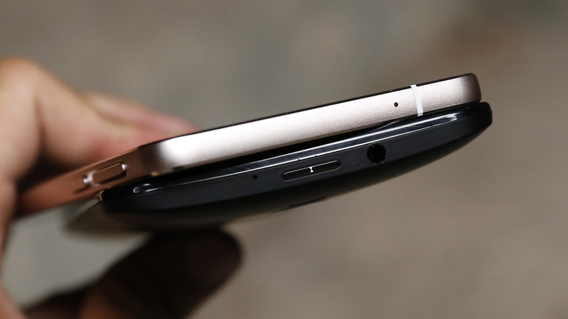 Cạnh trên Q Glam và Zenfone 2 (1.8GHz/2G/16G)