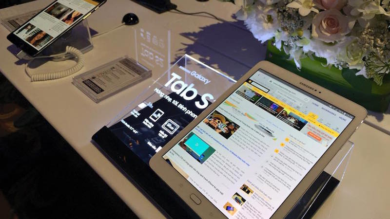 Bộ đôi Galaxy Tab S2