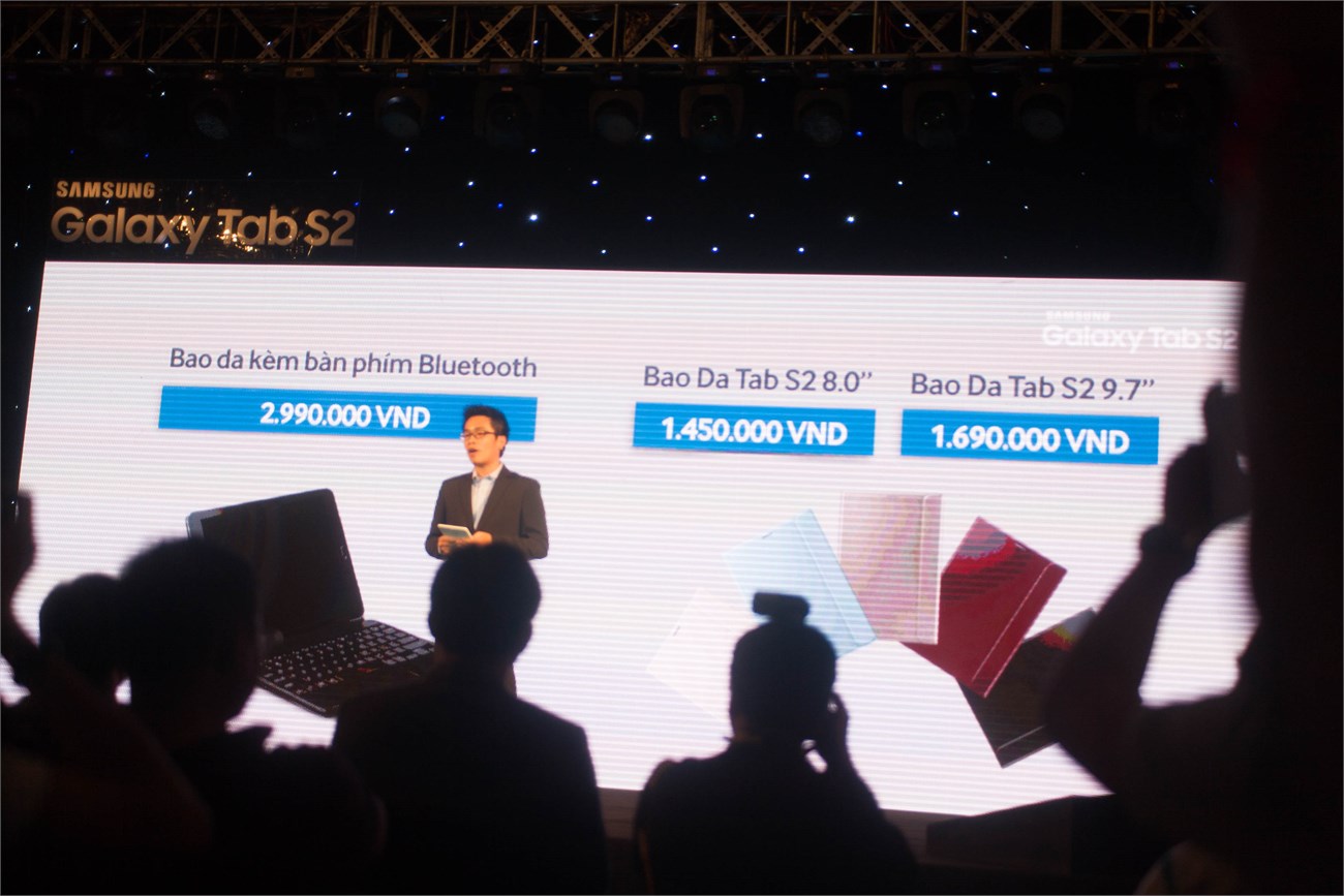 Các phụ kiện đi kèm