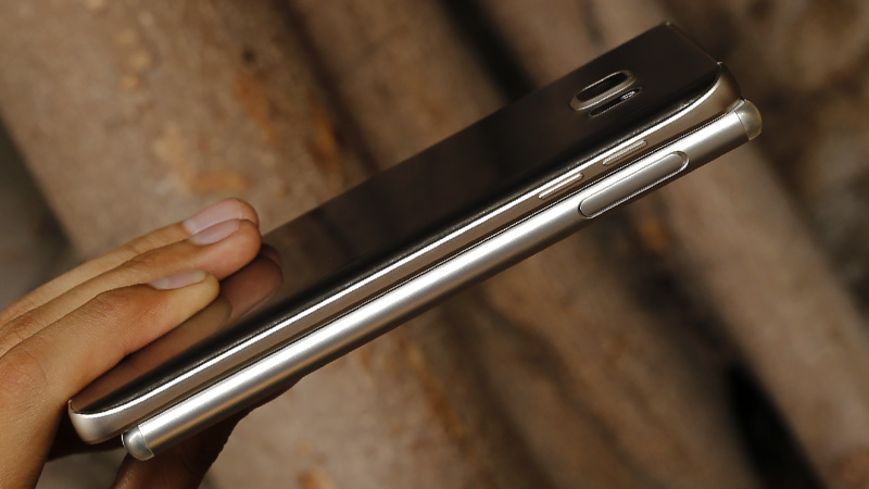 Samsung Galaxy Note 5 và Sony Xperia Z3 Plus