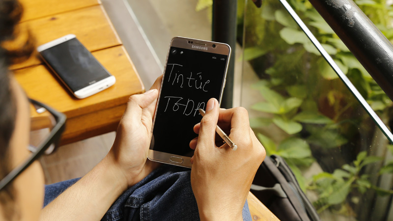 Ghi chú nhanh trên Note 5 Ghi chú nhanh trên Note 5