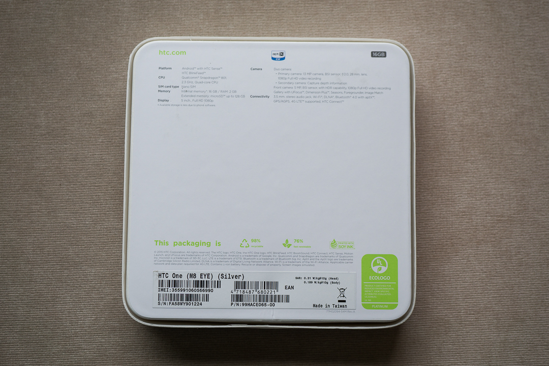 Mở hộp HTC One M8 Eye