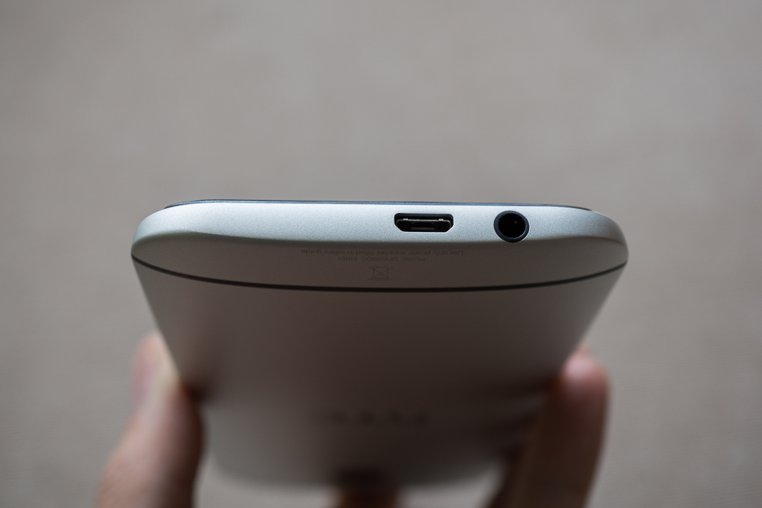 Mở hộp HTC One M8 Eye