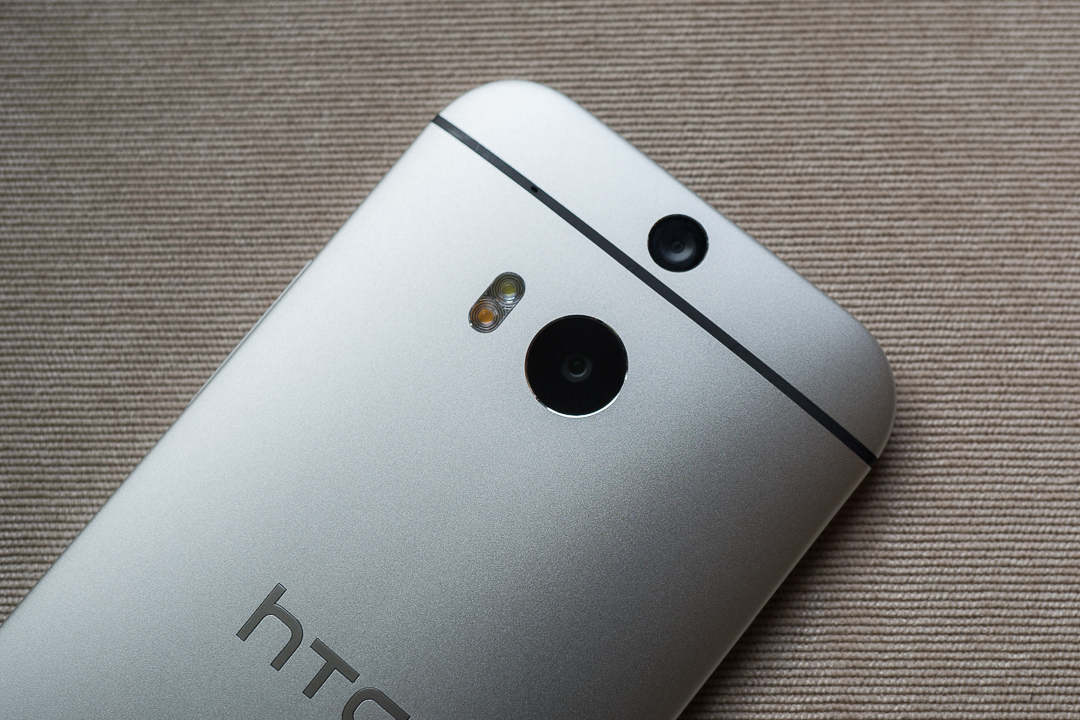 Mở hộp HTC One M8 Eye