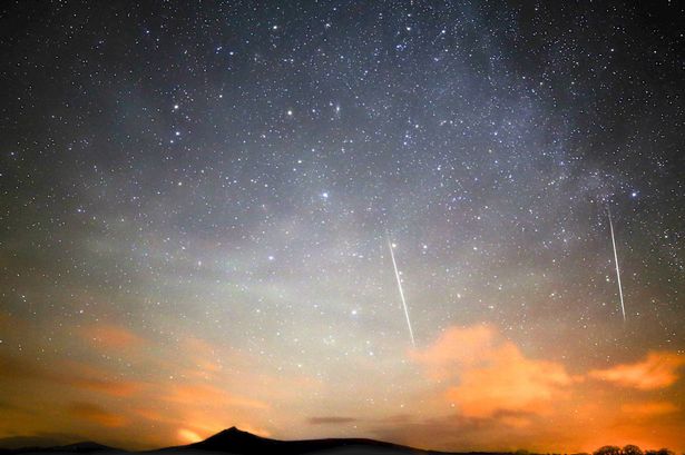 Mưa sao băng chỉ đẹp khi nhìn từ góc độ này thôi, nếu nhìn từ trạm vũ trụ, bạn sẽ chết khiếp đấy