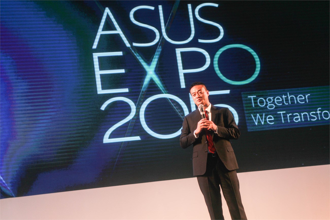 Tổng giám đốc Asus Việt Nam - ông Jeff Lo phát biểu khai mạc