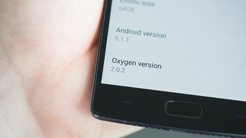 OnePlus 2 vừa được nâng cấp lên hệ điều hành Oxygen OS 2.0.2 qua OTA vào 1/9 vừa qua