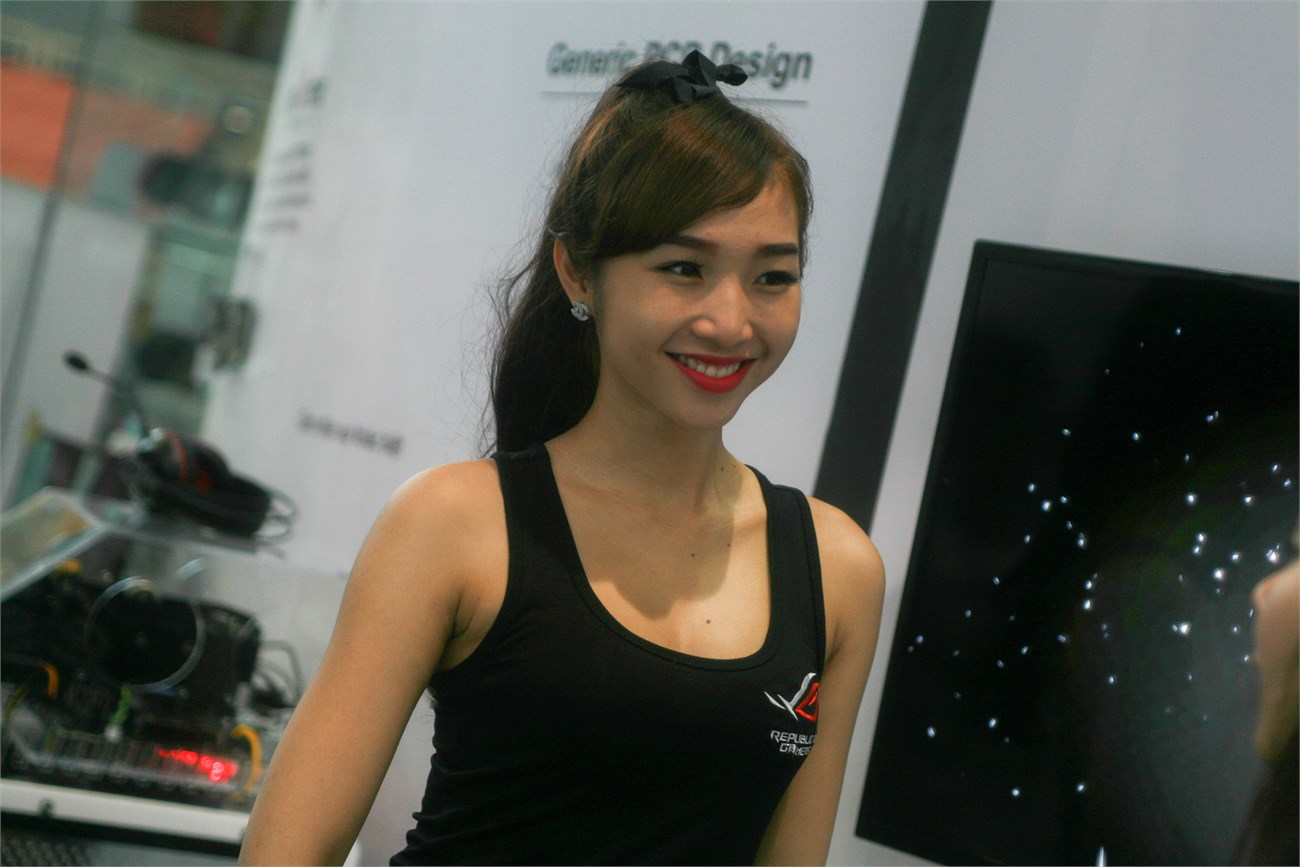 Một số bóng hồng tại ASUS Expo 2015 4 Một số bóng hồng tại ASUS Expo 2015 4