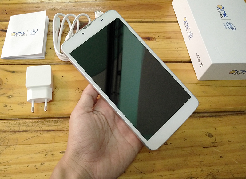 Mở hộp Cink Ta EX7415