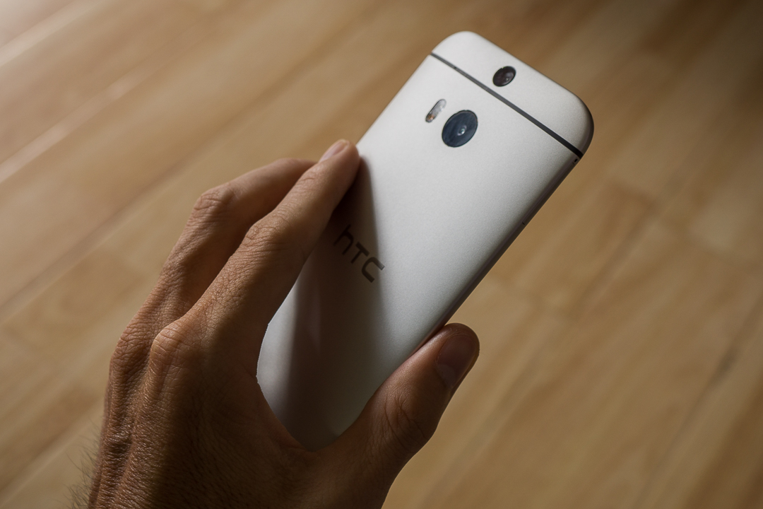 M8 Eye Đánh giá HTC One M8 Eye