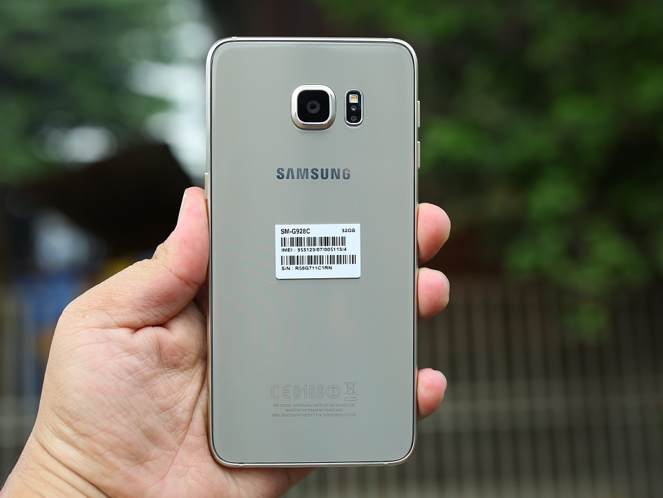 Mặt sau Galaxy S6 Edge Plus