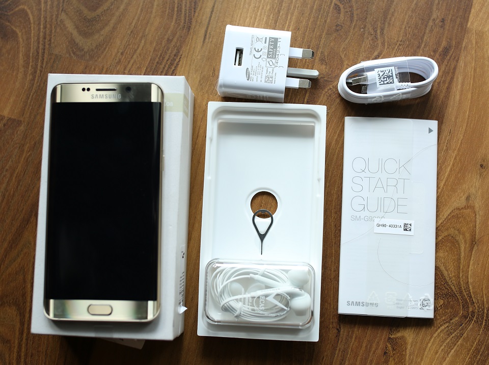 Bộ phụ kiện sản phẩm Galaxy S6 Edge Plus