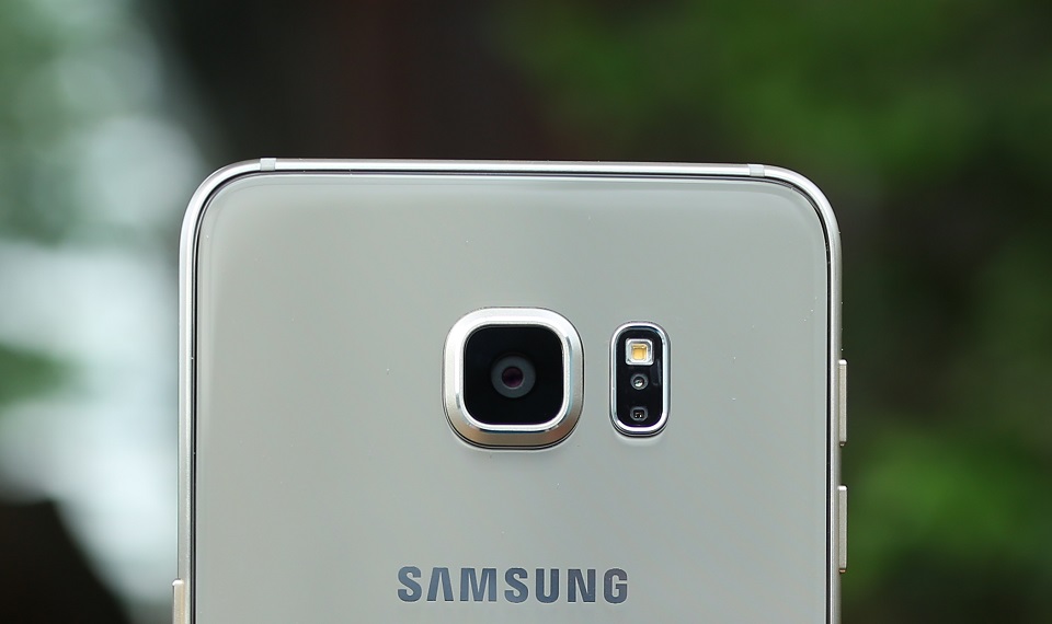Camera sau 16MP của Samsung Galaxy S6 Edge Plus