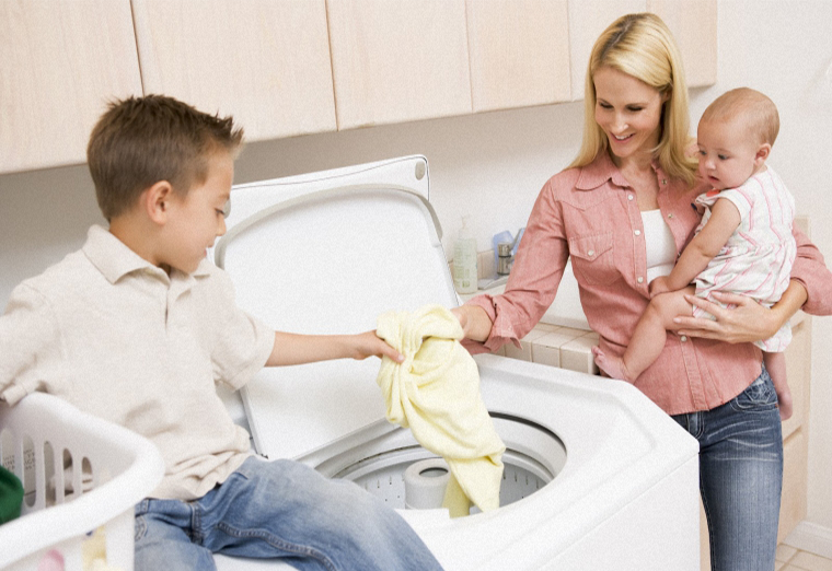 Máy giặt cũ vừa phù hợp với chi phí hạn hẹp vừa giúp chị em nội trợ nhẹ gánh việc nhà