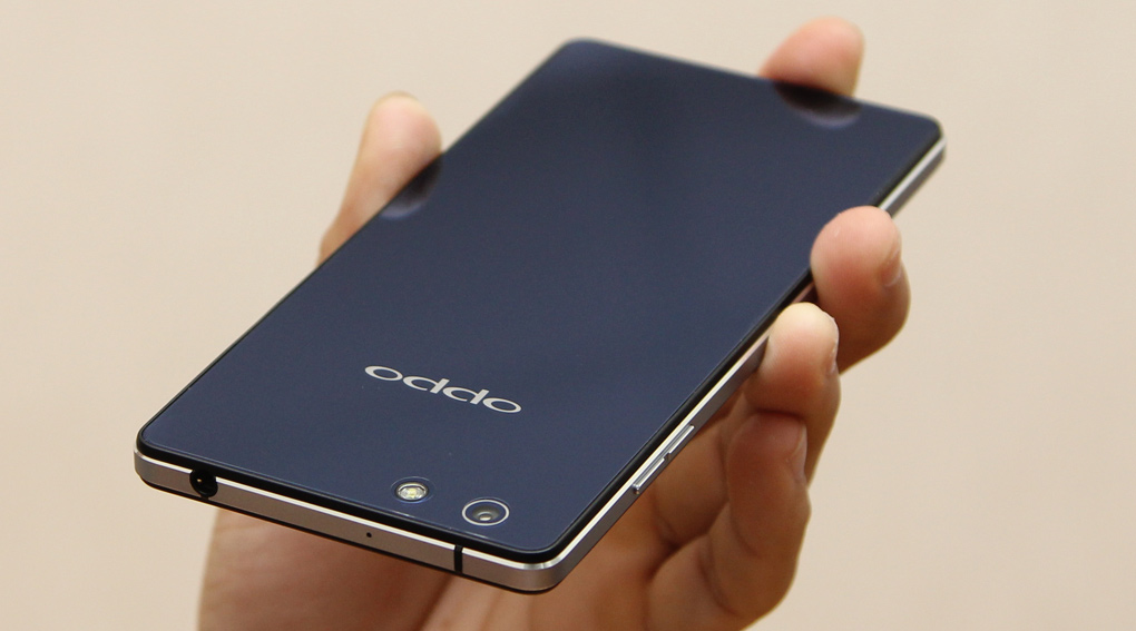 OPPO R1K R8001 - Thiết kế thời thượng OPPO R1K R8001 - Thiết kế thời thượng