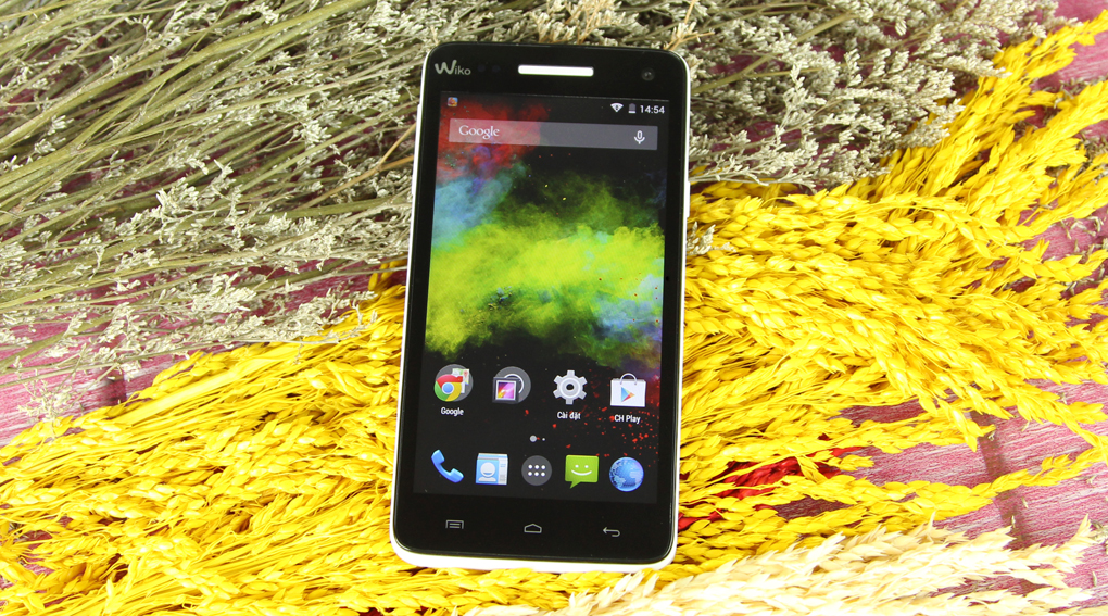 Wiko Rainbow có camera trước 2MP, camera sau 8MP kèm đèn LED Flash Wiko Rainbow có camera trước 2MP, camera sau 8MP kèm đèn LED Flash