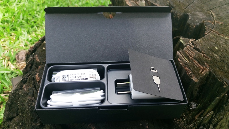 Mở hộp Huawei P8 Mở hộp Huawei P8