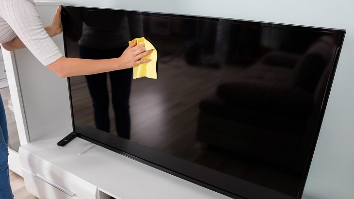 Tivi bị nhòe màu màn hình - Nguyên nhân và cách khắc phục nhanh chóng > Do độ ẩm trong phòng làm ẩm dây truyền