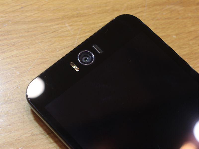 Đánh giá ASUS Zenfone Selfie Đánh giá ASUS Zenfone Selfie