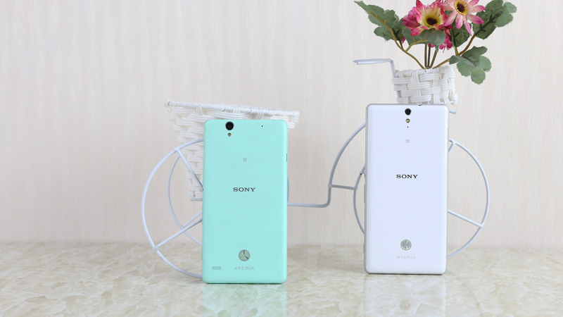 So sánh Sony Xperia C4 và Sony Xperia C5