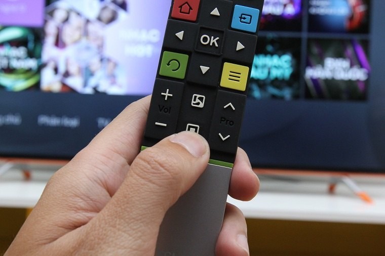 Chọn nút Bàn phím ảo trên remote